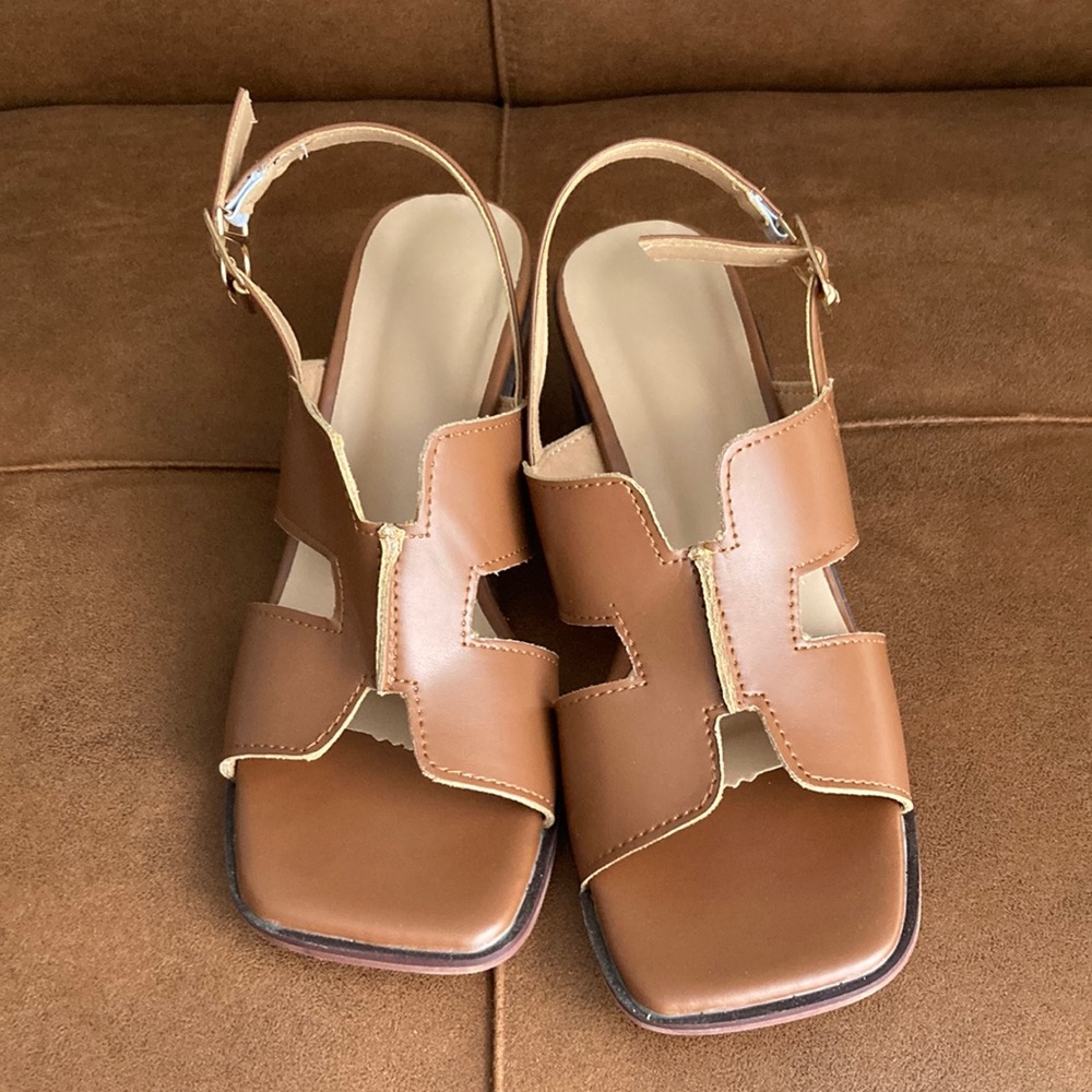 Fashionable New Women's Shoes Chunky Heels